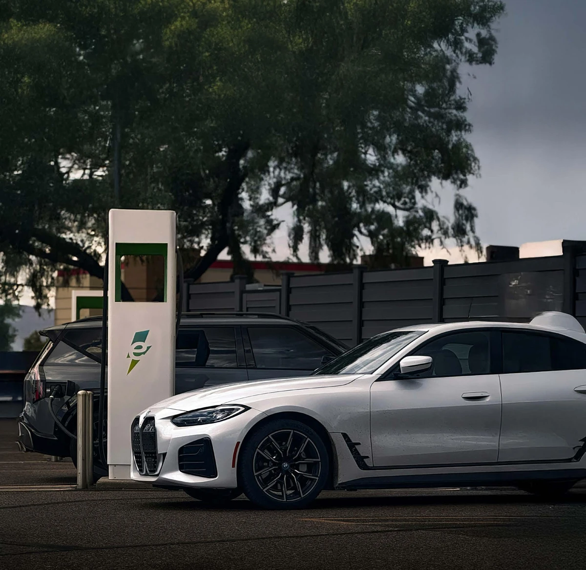 Sakura Gardens - Image 17